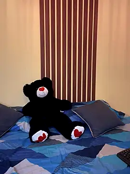  Shara Handal  online show from October 2, 2025, 8:54 am