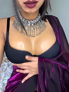 Snapshot of Hot-sexy222 chatting on December 3, 2024, 7:43 am Hot-sexy222 online show from December 3, 2024, 7:43 am