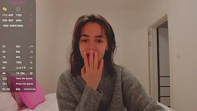 JudyAngil online show from November 6, 2025, 6:25 am