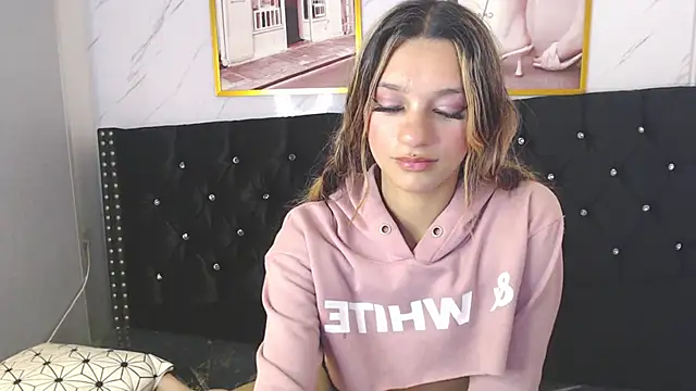 Laurita b online show from January 15, 2025, 3:50 pm