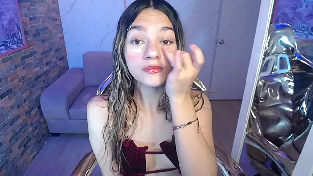 Laurita b online show from September 20, 2025, 7:59 pm