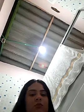 sexy-latin10 online show from October 31, 2025, 2:34 am