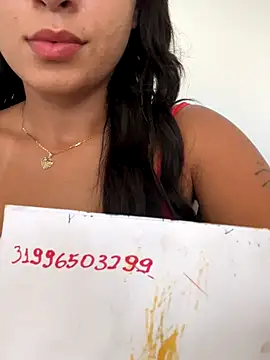 Snapshot of izaadoravs chatting on October 29, 2025, 5:47 pm izaadoravs online show from October 29, 2025, 5:47 pm