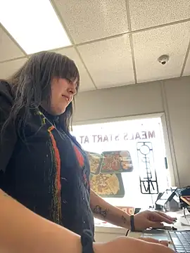 ThicBunz online show from February 26, 2025, 3:30 pm