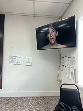 ThicBunz online show from February 27, 2025, 3:37 pm