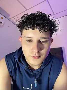 Snapshot of Nathan_Bluee chatting on November 9, 2025, 7:01 pm Nathan Bluee online show from November 9, 2025, 7:01 pm