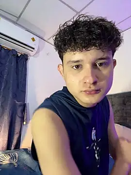 Snapshot of Nathan_Bluee chatting on November 12, 2025, 3:34 pm Nathan Bluee online show from November 12, 2025, 3:34 pm