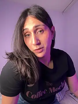 Snapshot of Ary_art chatting on November 18, 2025, 11:15 pm Ary art online show from November 18, 2025, 11:15 pm