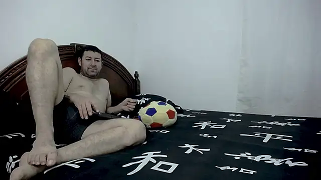 Snapshot of ambar_jacksonn chatting on December 14, 2025, 4:40 am ambar jacksonn online show from December 14, 2025, 4:40 am