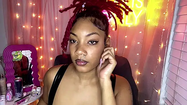 Snapshot of SheSoNastyy_21 chatting on December 4, 2024, 7:50 am SheSoNastyy 21 online show from December 4, 2024, 7:50 am