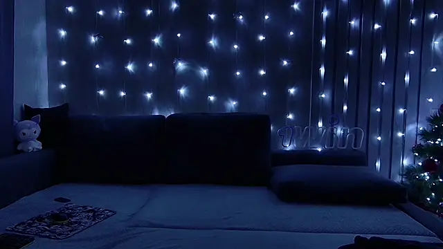 wineandboobss online show from December 31, 2024, 10:15 am