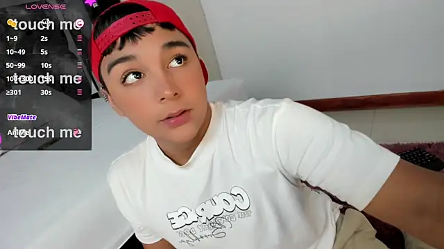 Seductivo jr online show from February 1, 2025, 3:19 am