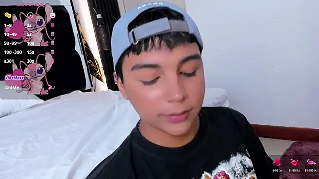 Seductivo jr online show from February 12, 2025, 7:34 am