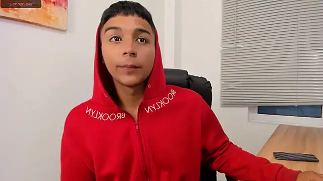 Seductivo jr online show from October 24, 2025, 5:15 am