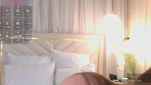 AmandaPirs online show from October 24, 2025, 12:34 pm