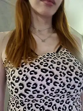 Snapshot of MayaSolar chatting on January 14, 2025, 12:14 pm MayaSolar online show from January 14, 2025, 12:14 pm
