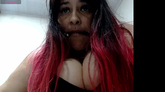 amydeepqueen online show from January 31, 2025, 1:45 pm