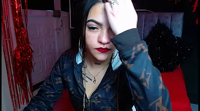 Snapshot of Violettasquirt chatting on March 22, 2025, 1:41 pm Violettasquirt online show from March 22, 2025, 1:41 pm