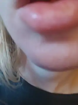 Snapshot of Linda_999 chatting on December 20, 2024, 6:40 am Linda 999 online show from December 20, 2024, 6:40 am