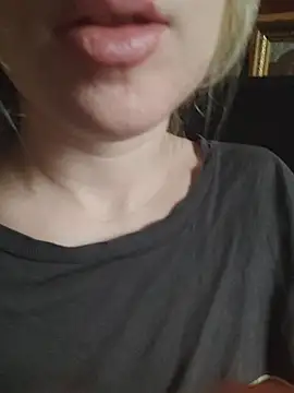 Snapshot of Linda_999 chatting on January 31, 2025, 10:20 am Linda 999 online show from January 31, 2025, 10:20 am