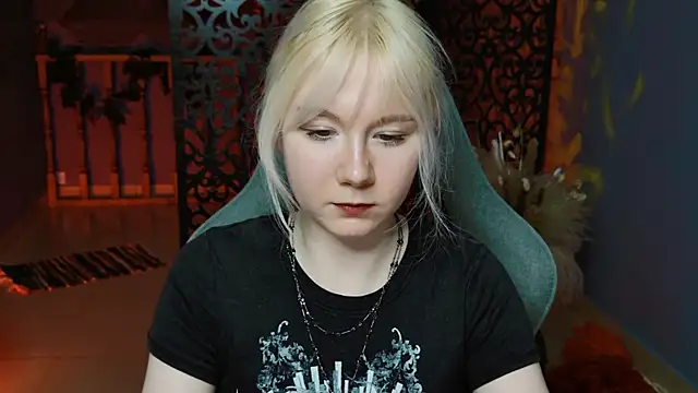 NancyMartinez online show from January 22, 2025, 2:03 pm