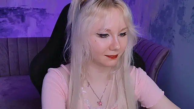 NancyMartinez online show from February 1, 2025, 7:23 pm