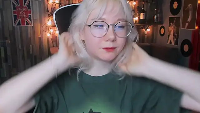 NancyMartinez online show from February 5, 2025, 8:11 am