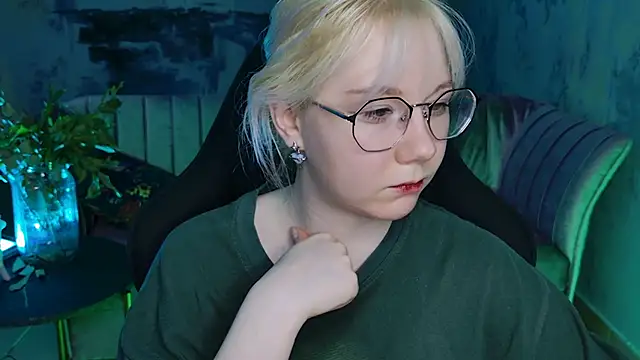 NancyMartinez online show from February 8, 2025, 8:09 am