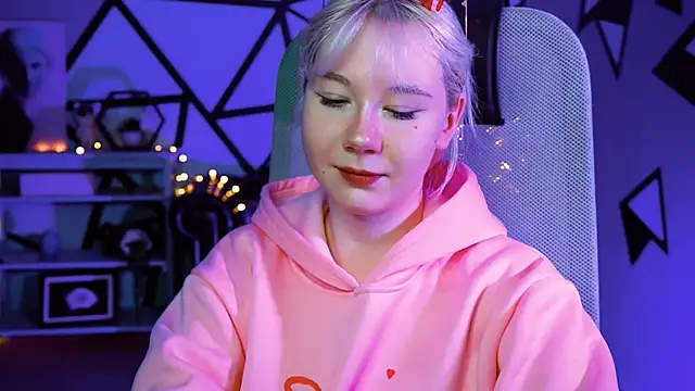 NancyMartinez online show from February 27, 2025, 5:13 am