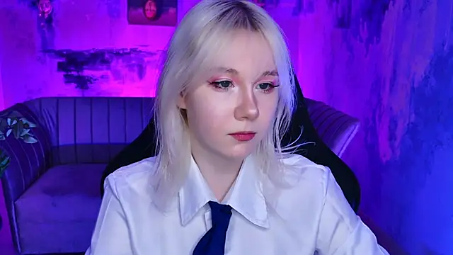 NancyMartinez online show from February 28, 2025, 1:14 pm