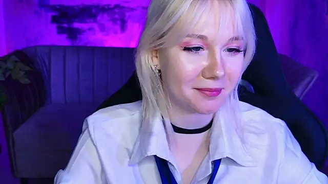 NancyMartinez online show from February 28, 2025, 7:25 pm