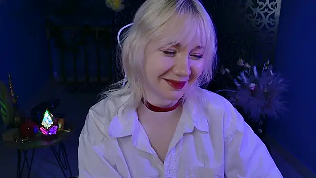 NancyMartinez online show from March 4, 2025, 11:19 am