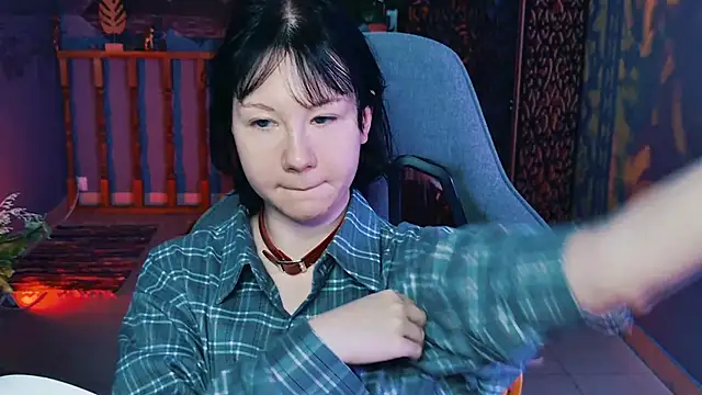 NancyMartinez online show from September 13, 2025, 5:07 am