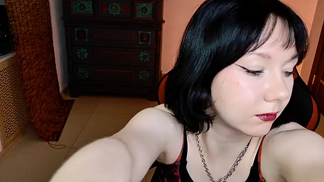 NancyMartinez online show from November 30, 2025, 9:13 am