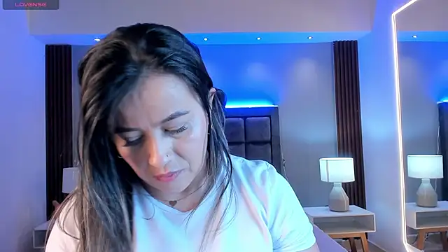 Snapshot of Susann_Ross chatting on September 13, 2025, 11:10 am Susann Ross online show from September 13, 2025, 11:10 am