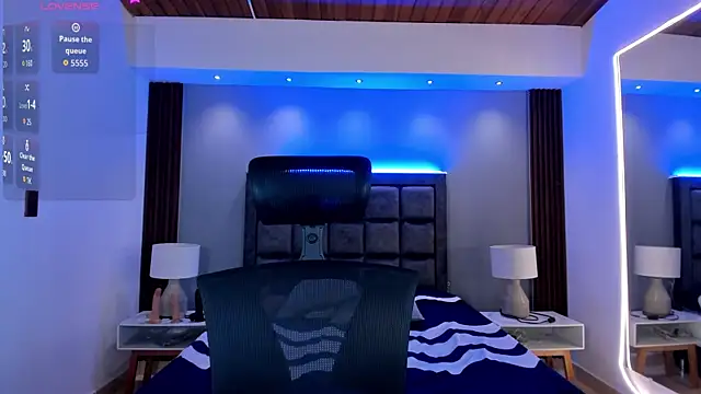 Snapshot of Susann_Ross chatting on October 14, 2025, 10:49 am Susann Ross online show from October 14, 2025, 10:49 am