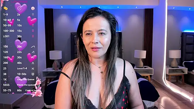 Snapshot of Susann_Ross chatting on October 22, 2025, 10:48 am Susann Ross online show from October 22, 2025, 10:48 am