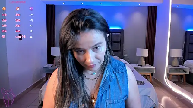 Snapshot of Susann_Ross chatting on November 7, 2025, 10:59 am Susann Ross online show from November 7, 2025, 10:59 am