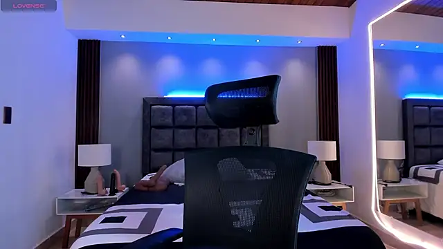 Snapshot of Susann_Ross chatting on November 18, 2025, 10:41 am Susann Ross online show from November 18, 2025, 10:41 am