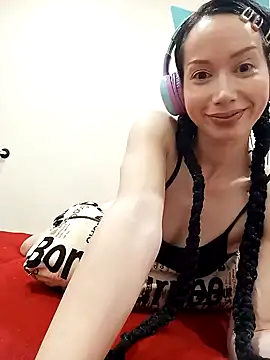 Snapshot of SashaGrinch chatting on December 21, 2024, 7:27 pm SashaGrinch online show from December 21, 2024, 7:27 pm