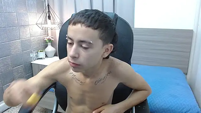 Xavii18 online show from December 4, 2024, 4:16 pm