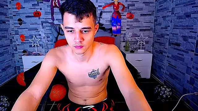 Snapshot of ADAM_HOT chatting on October 15, 2025, 8:53 pm ADAM HOT online show from October 15, 2025, 8:53 pm