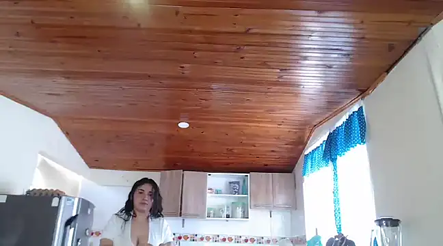 Cuty sexy hot online show from March 14, 2025, 5:35 pm