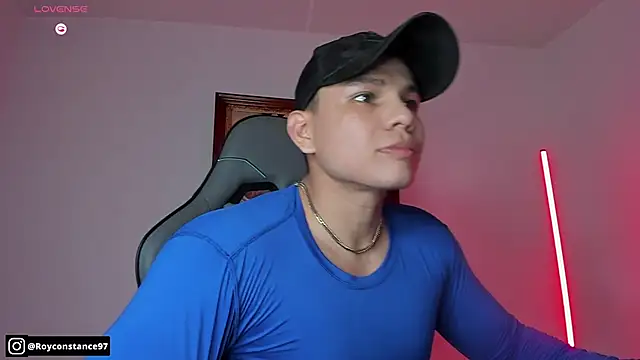 Snapshot of RoyConstance chatting on November 12, 2025, 4:02 am RoyConstance online show from November 12, 2025, 4:02 am