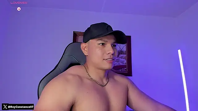 Snapshot of RoyConstance chatting on November 30, 2025, 3:32 am RoyConstance online show from November 30, 2025, 3:32 am