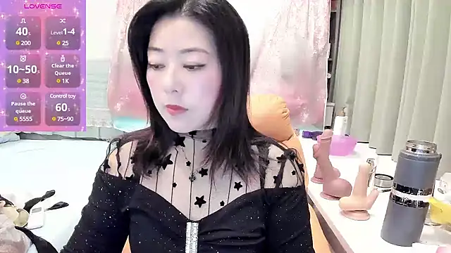 Snapshot of Crystal_Wings chatting on January 6, 2025, 1:08 pm Crystal Wings online show from January 6, 2025, 1:08 pm