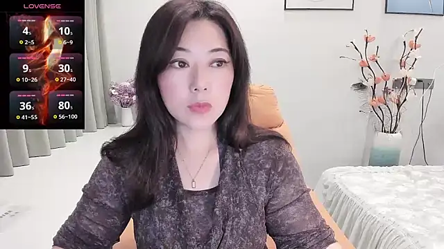 Snapshot of Crystal_Wings chatting on September 19, 2025, 1:34 pm Crystal Wings online show from September 19, 2025, 1:34 pm