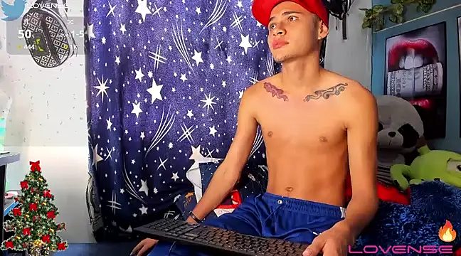 Snapshot of soyander03_ chatting on December 13, 2024, 2:27 pm soyander03 online show from December 13, 2024, 2:27 pm