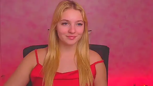 Snapshot of Milka_kiss_ chatting on December 28, 2024, 10:14 am Milka kiss online show from December 28, 2024, 10:14 am