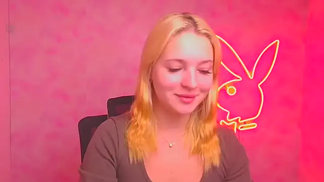 Milka kiss  online show from October 17, 2025, 5:43 am